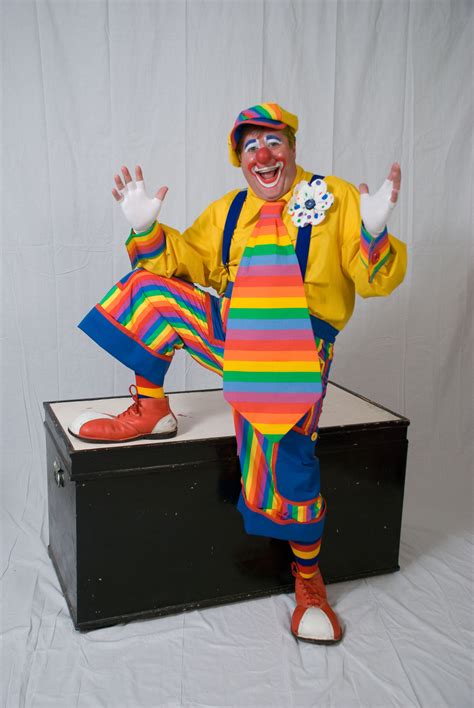 Laugh, Learn, and Be Amazed: The Magic Clown App That Fulfills Every Entertainment Need